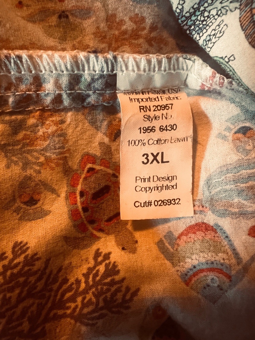 Tori Richard Aloha shirt in Cream, Blue and Brown tropical print - Picture 3 of 6